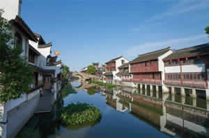 Zhujiajiao and Qibao Water Town Sightseeing Tour From Shanghai