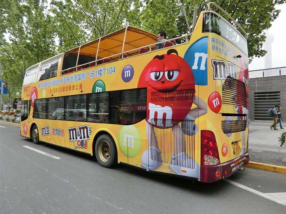 Shanghai Sightseeing Tours: Hop-on Hop-off City Sightseeing Bus