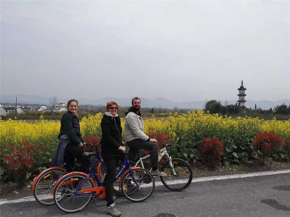 Yellow Mountain Tour from Shanghai: 4-Day Huangshan Tour with Shexian County