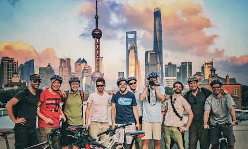 One Day Eco-Friendly Shanghai Bicycle Tour: Explore Iconic Landmarks and Savor Culinary Delights