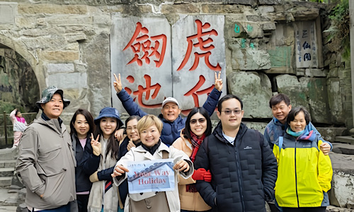 Carefree Excursion: Full-Day Guided Tour to Zhouzhuang Water Village from Shanghai, Featuring Optional First Class High-Speed Rail Reservations