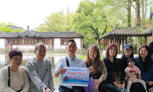 Full-Day Zhujiajiao and Qibao Water Town Tour from Shanghai: All-Inclusive Sightseeing Experience