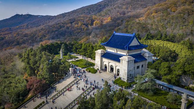 Nanjing-Sun-Yat-sen-Mausoleum