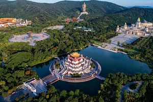 Lingshan-Scenic-Area-Wuxi