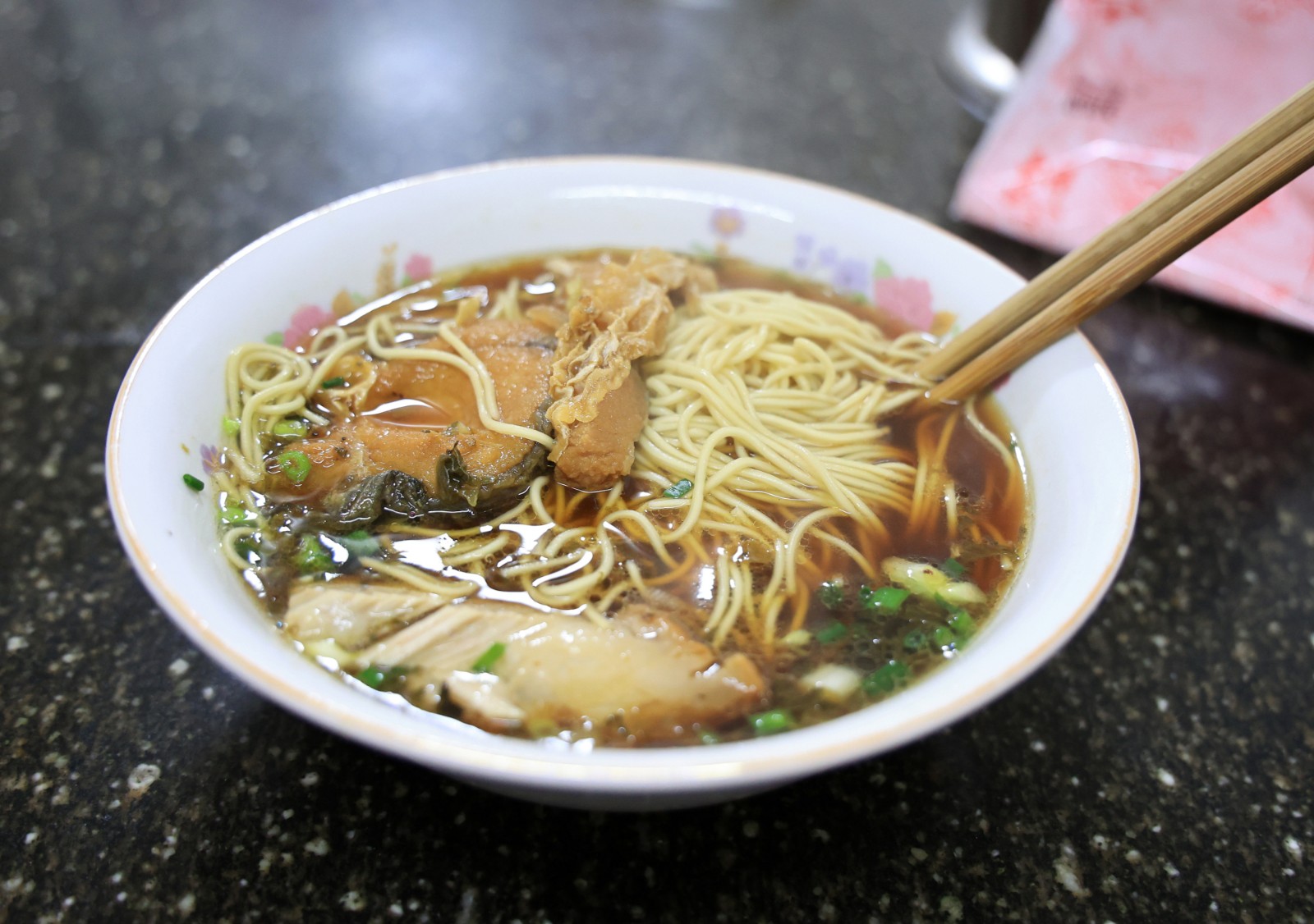 Shuangjiao-noodles