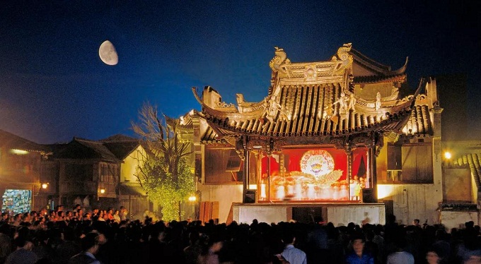 the-Ancient-Theater-Wuzhen