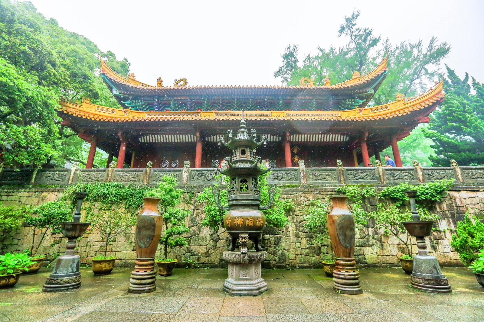 Fayu-Temple-in-Putuo