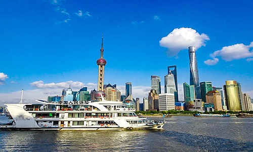 cruise-along-the-Huangpu-River