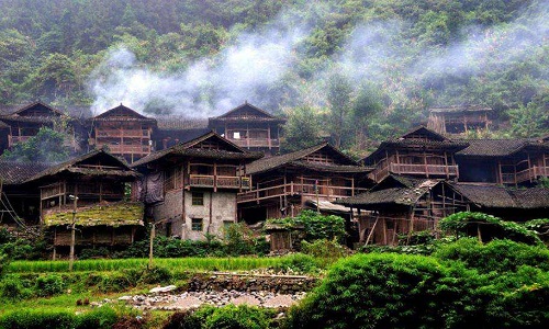 Stilt-House-of-Tujia-Ethnic-Groups