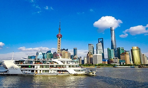 cruise-along-the-Huangpu-River