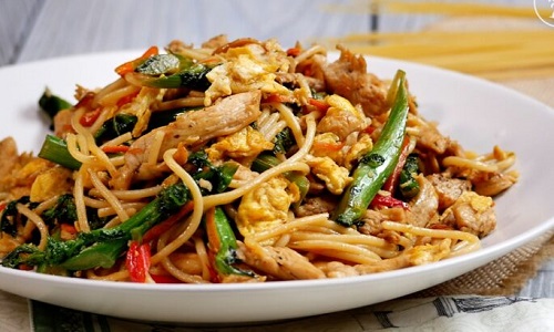 Shanghai-Style-Braised-Yellow-Croaker-Noodles