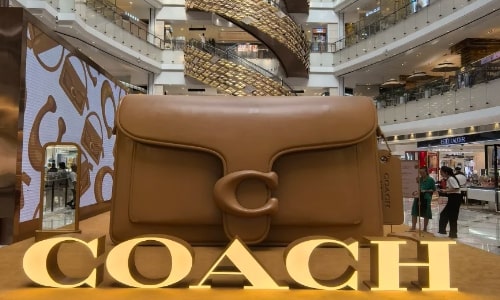 Coach New World Daimaru Department Store Coach New World Daimaru Department Store